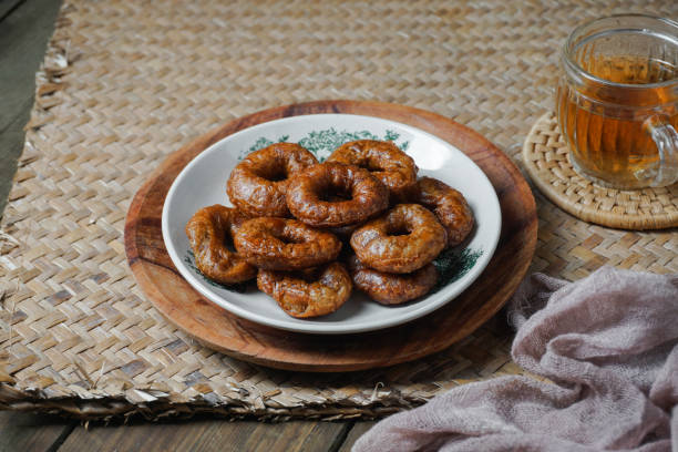 Breakfast: Kuih Cincin – Brown Sugar Flower Biscuit