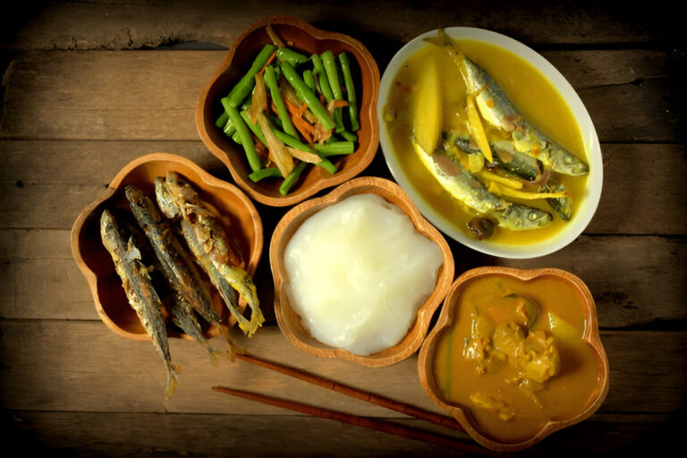 Breakfast: Ambuyat dengan Daging Salai – Sago Paste with Smoked Beef