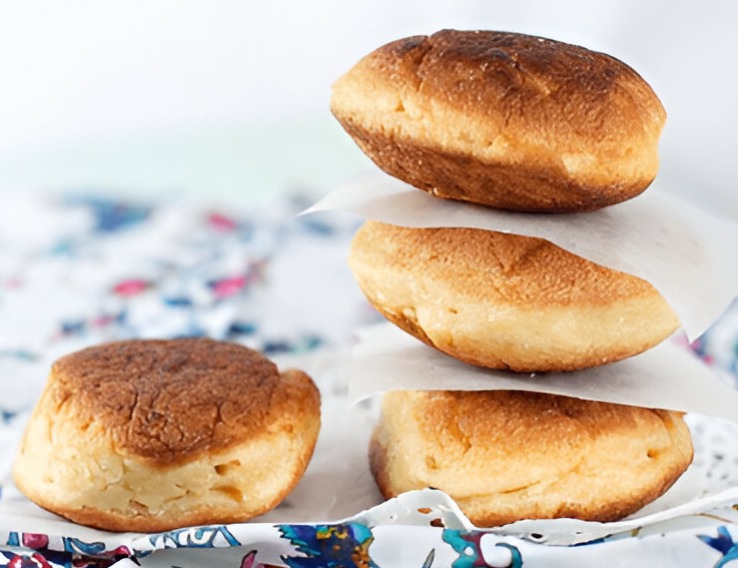 Breakfast Khameer (Emirati Sweet Flatbread)