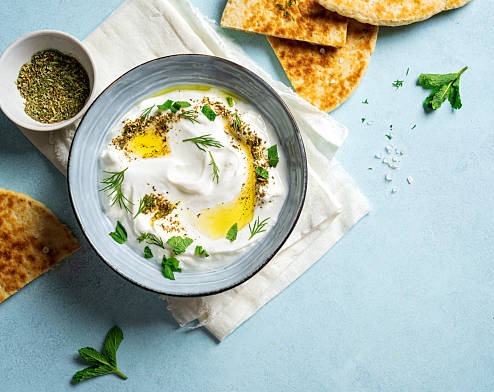 Breakfast Labneh with Olive Oil & Za’atar (Strained Yogurt Delight)