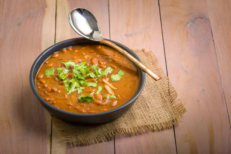 Breakfast Maharagwe ya Taita (Taita Beans Stew)