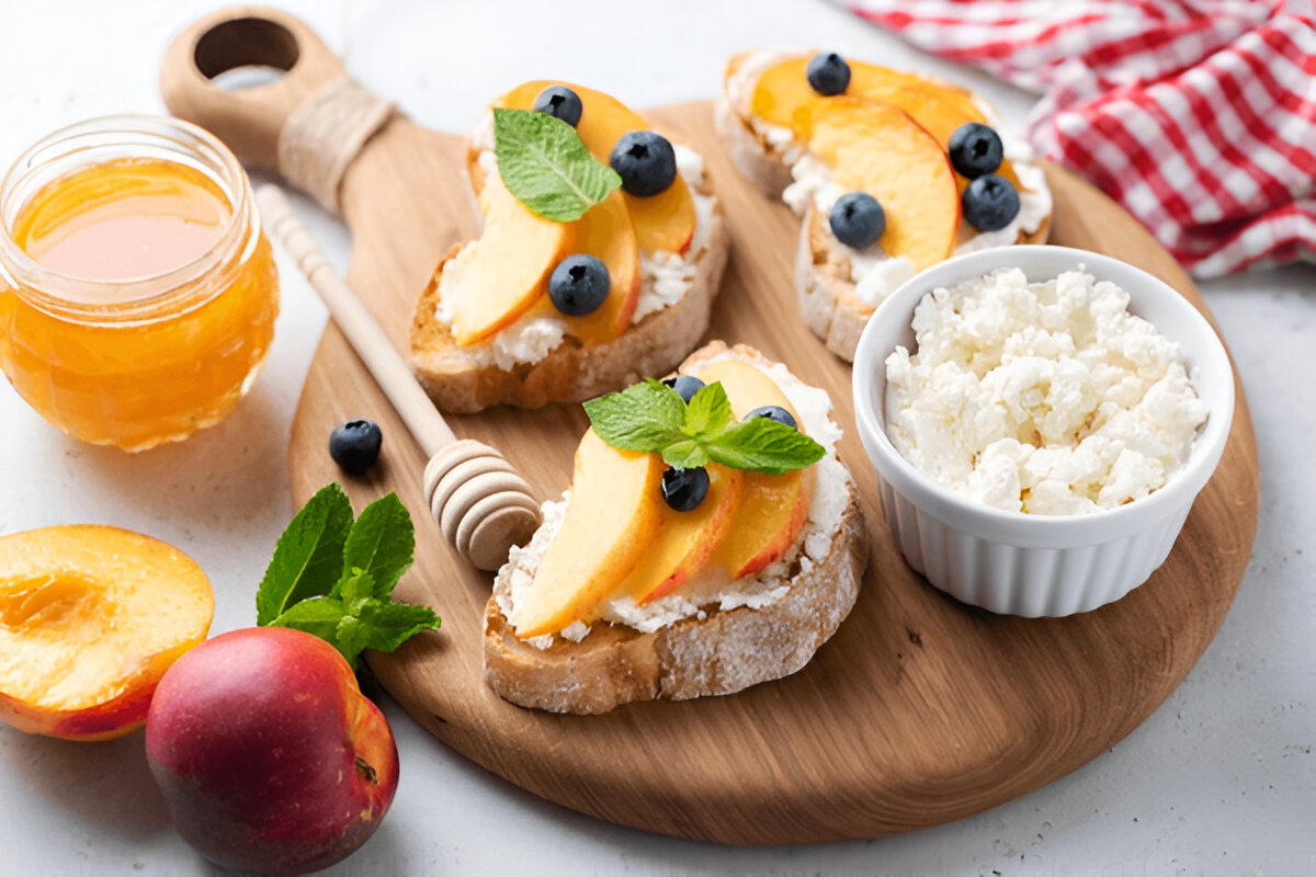 Breakfast: Pane e Ricotta con Miele – Breakfast: Bread with Ricotta and Honey