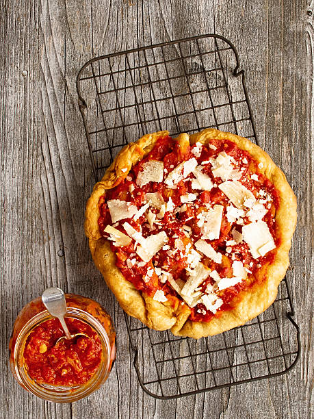 Pizza Fritta (Pronounced: /ˈpitsza ˈfrit.ta/)