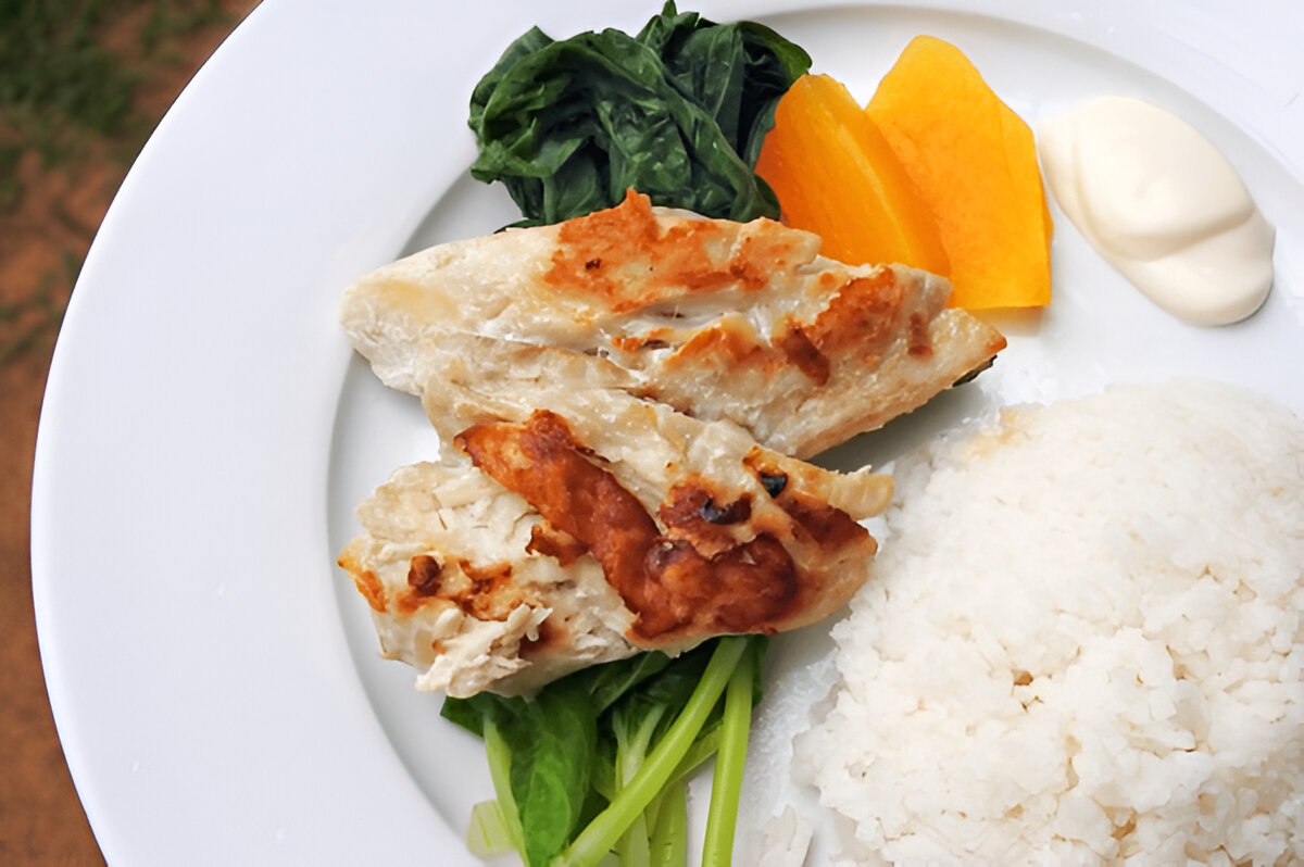 Lunch Rukau Te Buka — Taro Leaf in Coconut Cream